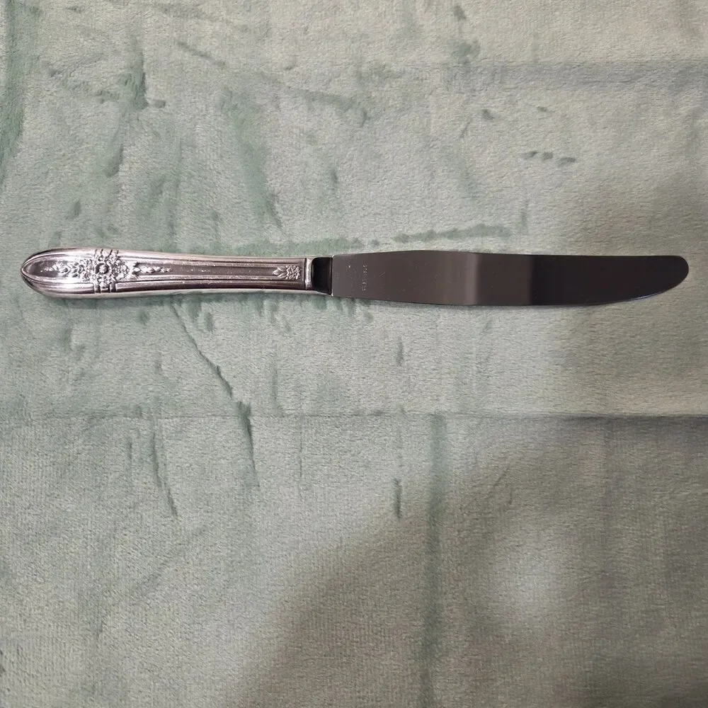 Vintage Wm Rogers Extra Plate Dinner Knives Lot of 3 Triumph Pattern 1941
